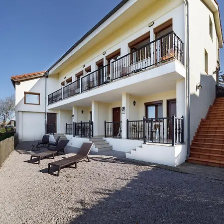 Gasthuis El Mirador De Comillas 3*