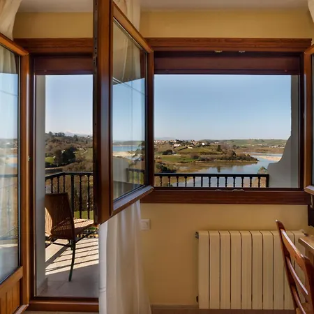 El Mirador De Comillas 3* Trasvia